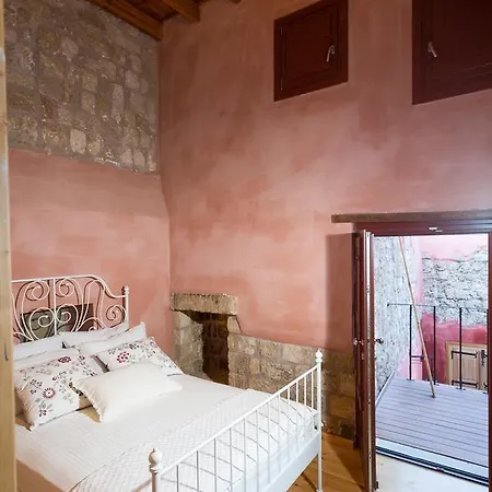 Rodi Bed & Breakfast 4*